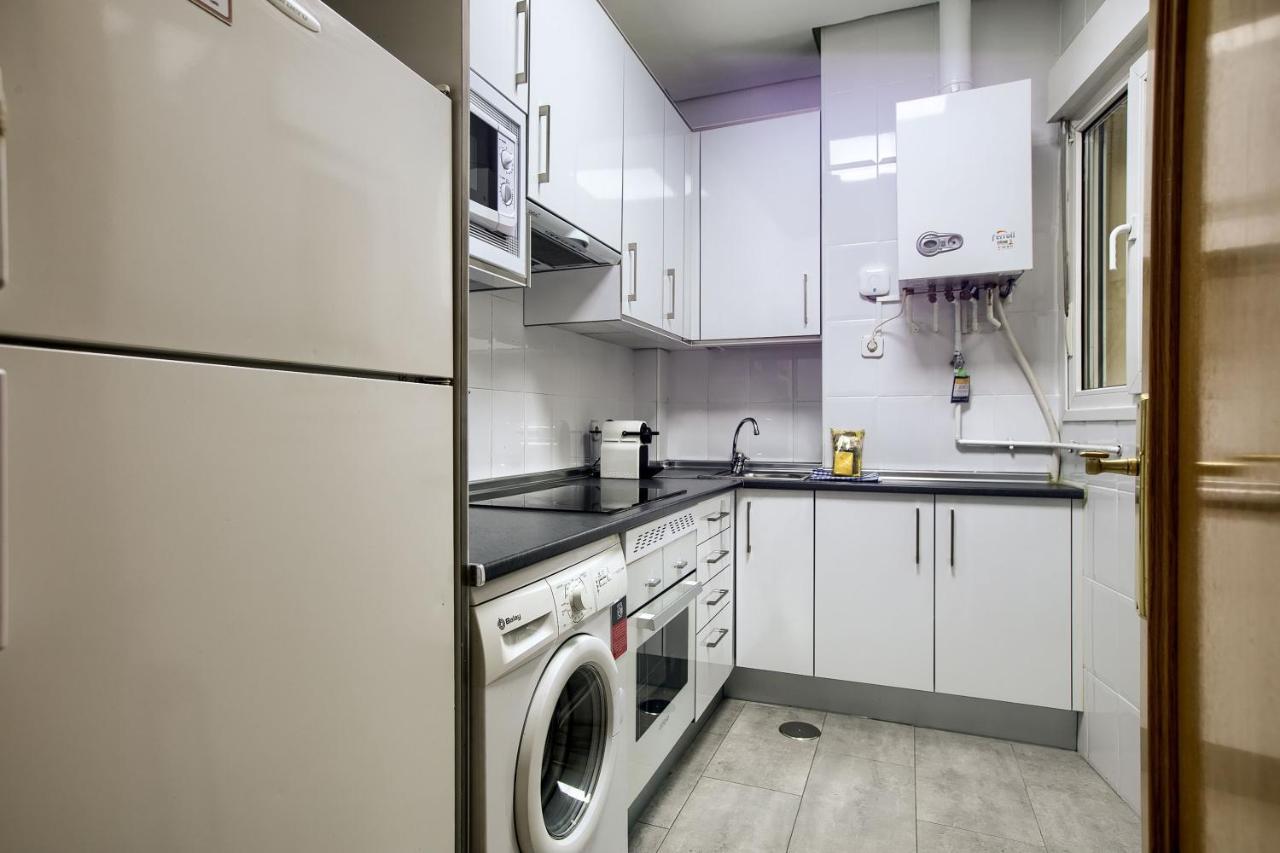 Ferienwohnung Charming Elegant Gran Via Madrid Exterior foto