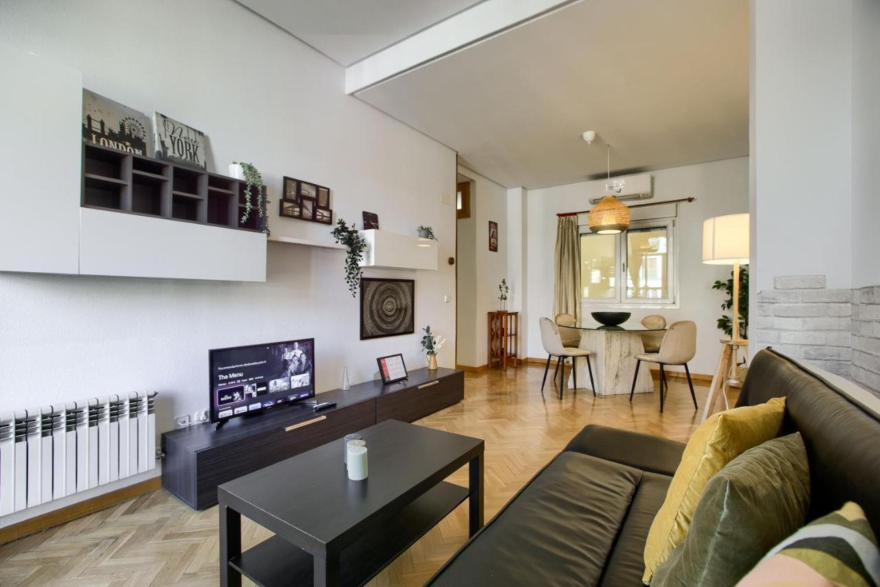 Ferienwohnung Charming Elegant Gran Via Madrid Exterior foto