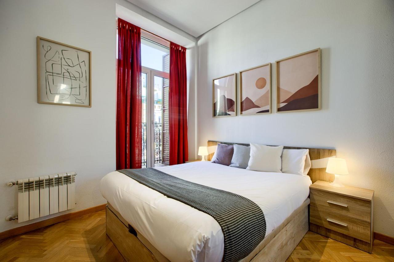 Ferienwohnung Charming Elegant Gran Via Madrid Exterior foto